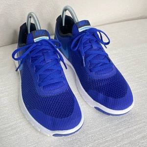 Nike Flex Experience RN5 Blue size 6Y boys